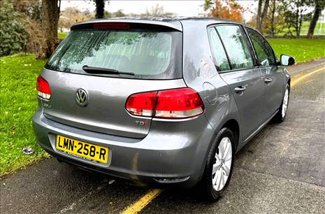 SOLD VW GOLF 1.6 TDI AUTO