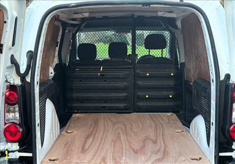 2018 PEUGEOT PARTNER (3 SEATS)