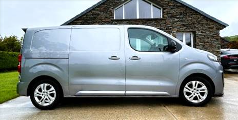2021 VAUXHALL VIVARO GRIFFIN
