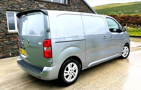 2021 VAUXHALL VIVARO GRIFFIN