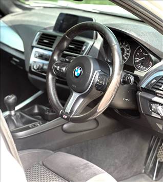 2016 BMW 118i M-SPORT