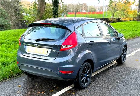 FORD FIESTA 1.25 ZETEC 