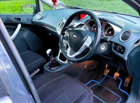 FORD FIESTA 1.25 ZETEC 