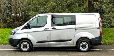 TRANSIT CUSTOM CREW VAN