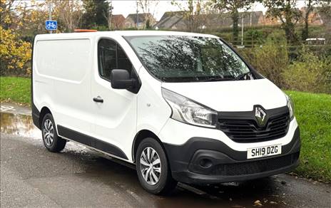 2019 RENAULT TRAFIC BUSINESS