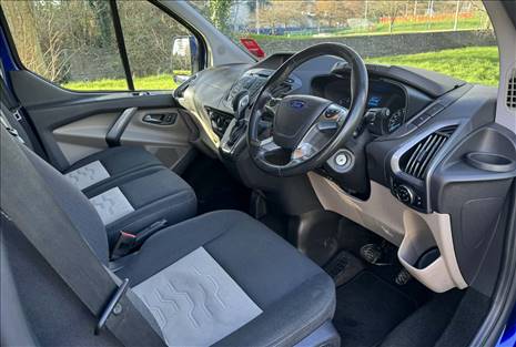 FORD TRANSIT TORNEO CUSTOM